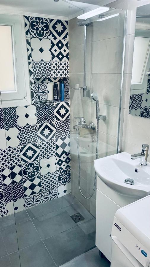 70M2 Apartment 4 Mins From Athens Central Station! Extérieur photo